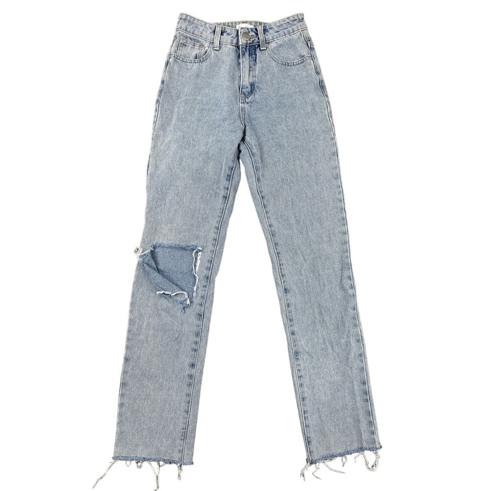 Superdown - Dylan Distressed Denim Jeans in Light Wash Blue